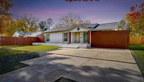 Pickleball Court - Walk to AT&T Stadium, Globe Life, Six Flags, Texas Live! & more - Foto 3