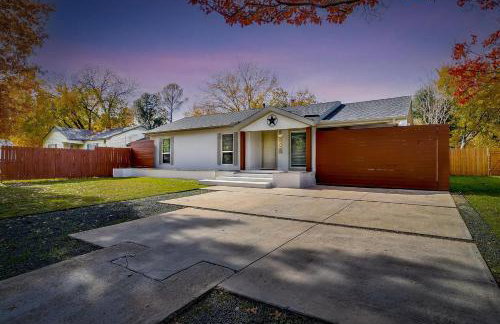 Pickleball Court - Walk to AT&T Stadium, Globe Life, Six Flags, Texas Live! & more - Foto 3