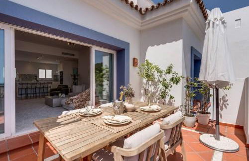 Luxury Penthouse With Sea View in Paraiso Pueblo - Photo 27