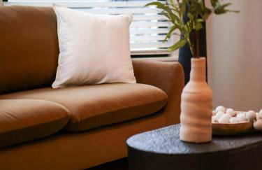 The Modern Boho Brick Loft - Foto 8