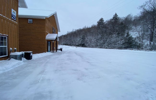 Keweenaw Waters Resort - Foto 50
