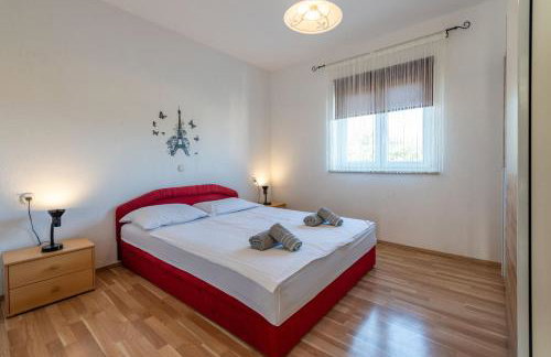 Villa Marić, a charming villa with a beautiful poolside - Foto 26