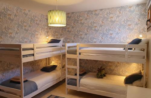 Lujosa Villa 4 hab Piscina, Jacuzzi y Vistas Mar - Photo 31