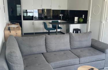 Seafront Apartment - Photo 5