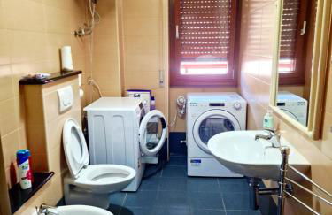 COSY FLAT IN CENTRAL TIRANO - 60 seconds walk from Bernina Express Train station - Photo 17