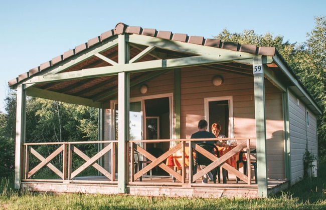 Wooden Chalet on the Edge of Lac de Miel - Foto 1