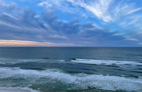 OCEAN FRONT CONDO w INCREDIBLE VIEWS - Photo 2