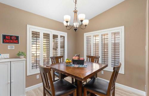 Putting Green, Pool and Spa! San Tan Valley Escape - Foto 8