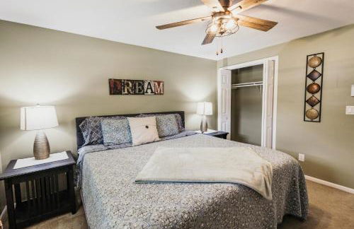 Indoor Hot-Tub! Spacious & Updated MQT Township Home! - Photo 23