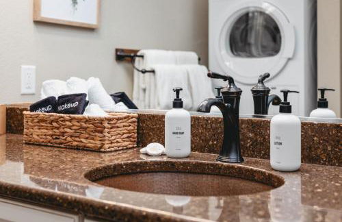 Primrose Studio 1BR Studio near Downtown Beaches Wineries - Photo 23