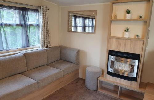 Billing Aquadrome - Alberta Caravan 2 Bedroom Sleep 6 - Photo 21