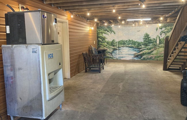 Gold Suites Rentals - Photo 23