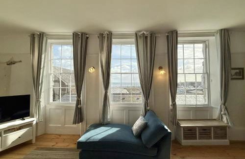 1 Cobb House - Photo 6