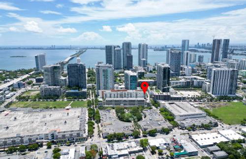 Miami Vice - Central Midtown Pool and Parking - Foto 36