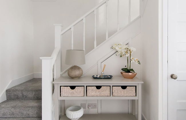 Bright Modern 4 br House 100 Metres From Beach - Photo 19