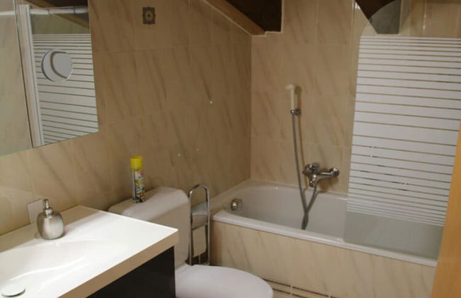 Elegant Apartment With Patio in Hills - Foto 7