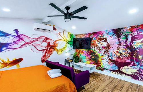 Phoenix Retreat - Studio with King Bed - 10 min from Airp - Unit C - Foto 1