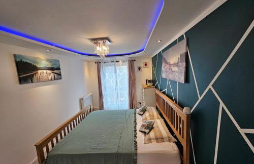 Allan & Ella House - Photo 14