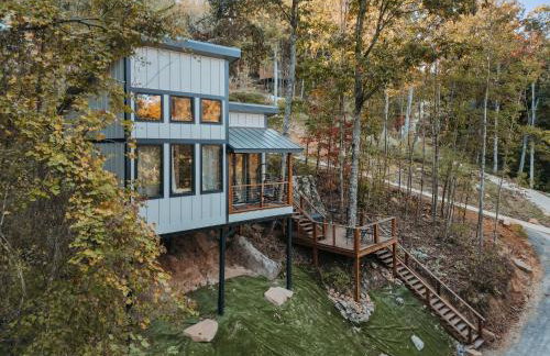 The Evergreen Treehouse with Winter Views - Foto 45