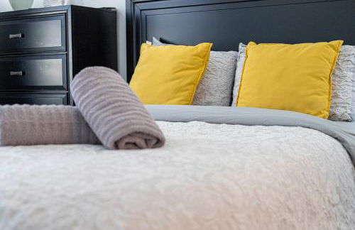 #463-Fabulous 4 bed villa with south facing private pool and spa overlooking water - Foto 44