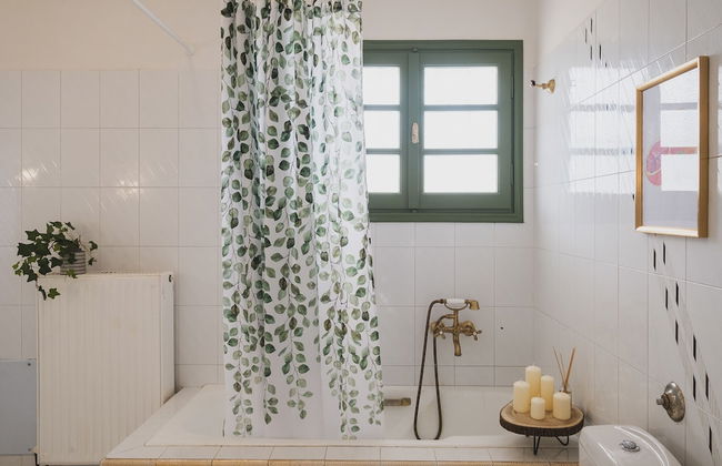 Mid-Century Modern Villa Vintage Charm - Foto 26