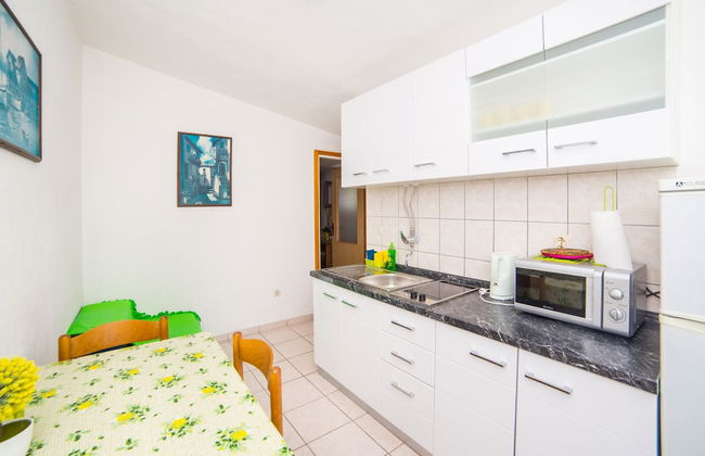 Apt Next to the Beach w Balcony and sea View - Foto 10