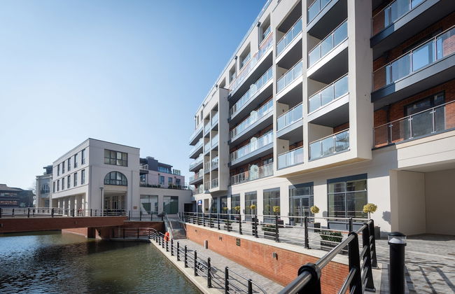 Super Vibrant 2 Bedroom With Parking - Foto 26