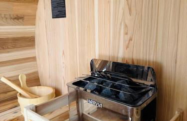 Cozy Cottage with Jacuzzi, Sauna, Fire Pit and Reading Nook! - Foto 3