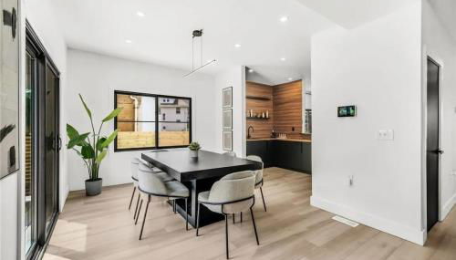 Akron - 4BR Modern Home - Photo 4