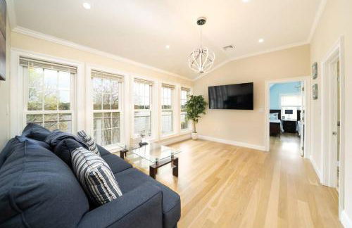 40 - 4BR Lakeview - Lakeside retreat near GJK View - Foto 1