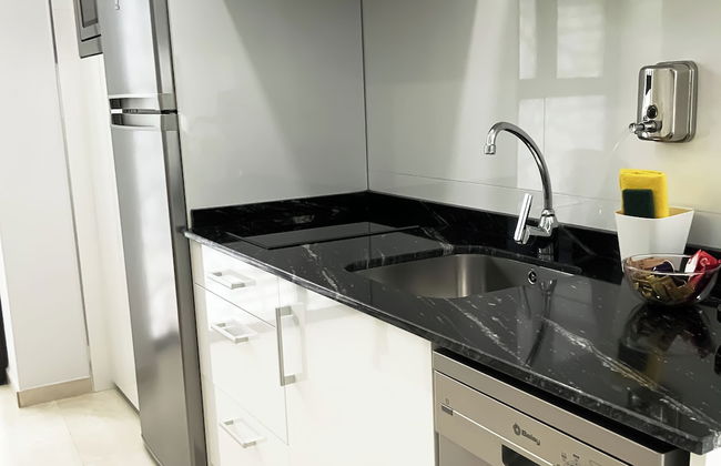 Feelathome Rivero Apartments - Photo 40