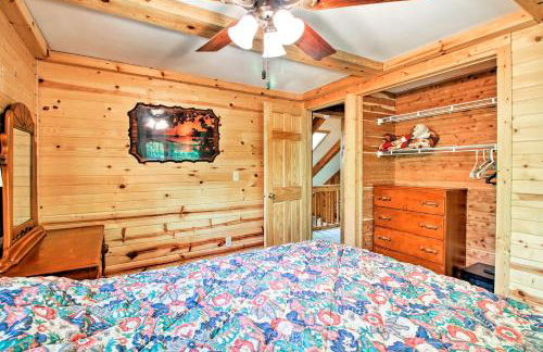 Lakefront Cumberland Cabin with Dock and Fire Pit! - Foto 18