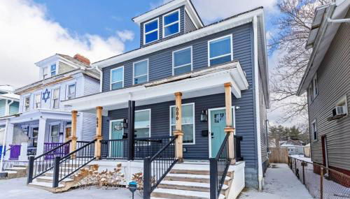 Massive home downtown with Hot Tub - Foto 5