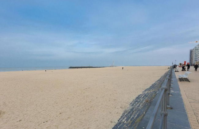 Charming Apartment Near the Beach - Foto 25