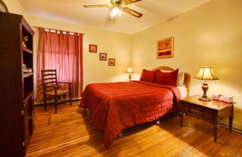 Suites on Main - Photo 2