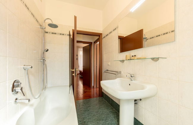 Heart Milan Apartments - Corso Como - Photo 18