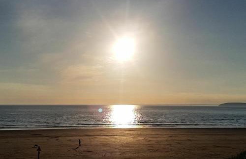 Ocean Drive Deluxe Apartment with complimentary Day Time Beach hut - Foto 72