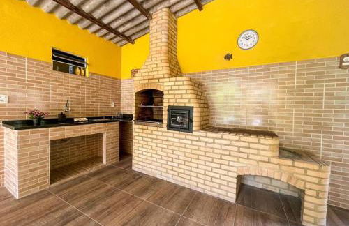 Casa com churrasqueira e piscina, perto de riacho - Foto 11