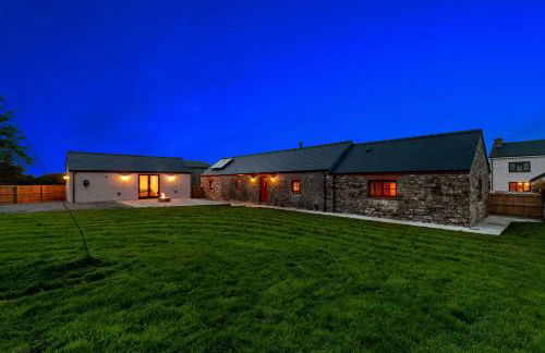 Beudy Howel - beautiful barn conversion with fire pit, close to beaches - Photo 7