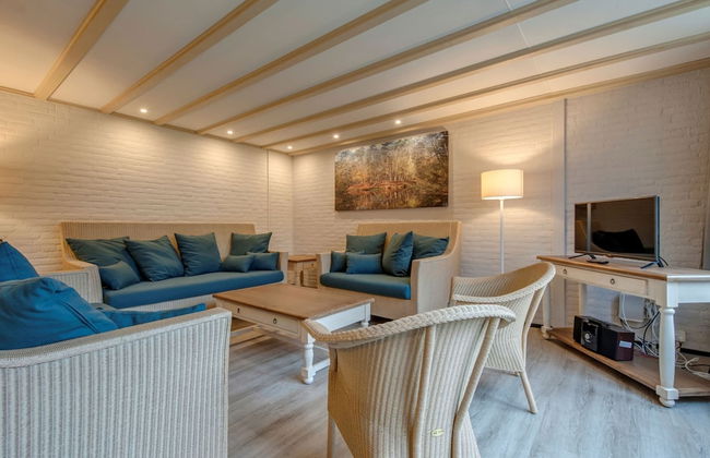 Cozy Bungalow in De Maasduinen - Photo 7