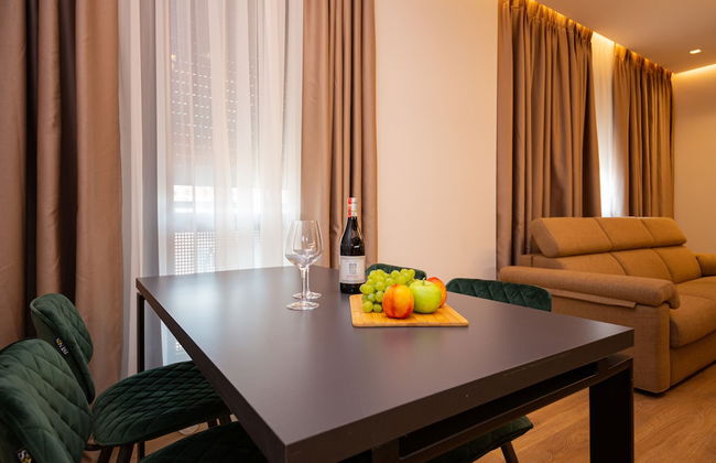 Central Chic Apartments - Photo 30