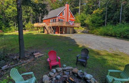 Mt Snow Home with Privacy Hot Tub Firepit - Foto 59