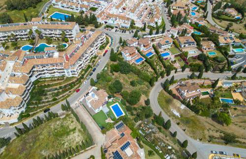 Villa Vista Verde Mijas Golf - Luxury with Optional heated pool & jacuzzi - Photo 49