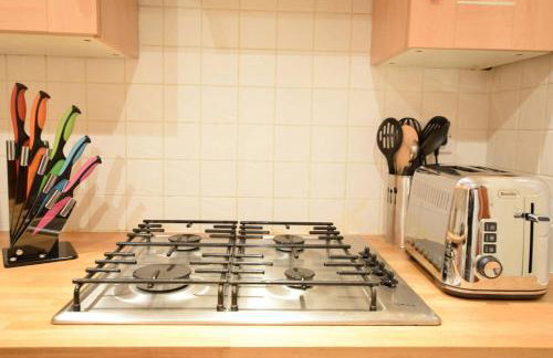 JOIVY Gorgeous Two Bedroom Apartment With Castle Views - Foto 22