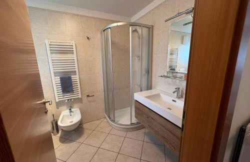 Mountain Flat Luna -Next the shuttle to Cortina Olympic stadium and train station- - Foto 26