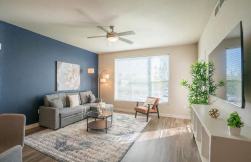 Posh 2BD - Gym, Pool, Parking, W-D - Sleeps 8 - Foto 19