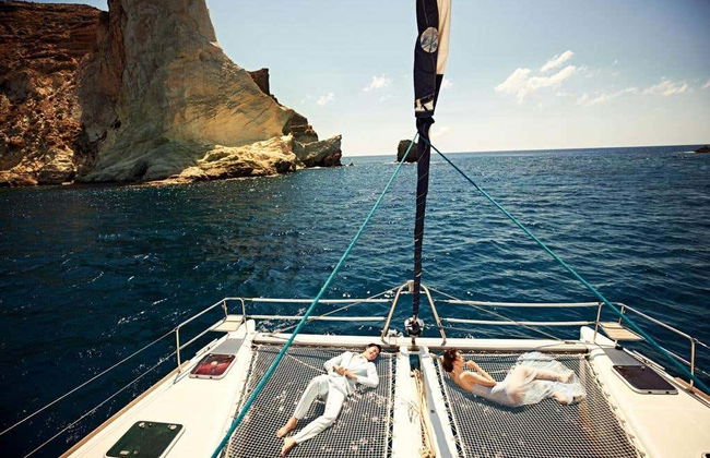 Tour de catamarã por Milos e Poliegos - Foto 3