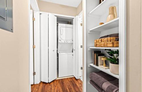 New! Pet-Friendly 1BR in the heart of Roseville! - Foto 19