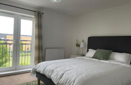 Spacious 4 Large Bedrooms Thurrock Grays 3 baths 1 ensuite Netflix Free Parking - Foto 8