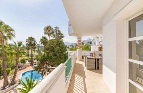 Stylish one bed apartment at Matchroom Country Club - Photo 9